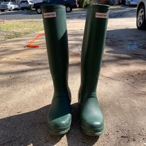 Hunter original tall rain boots, matte hunter green, tall hunter boots size 8